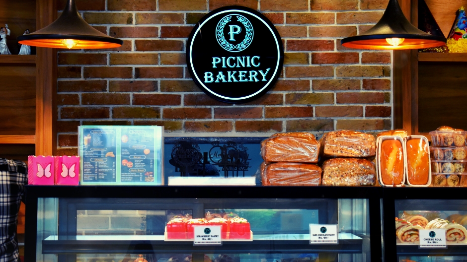 Picnic Bakery Guna