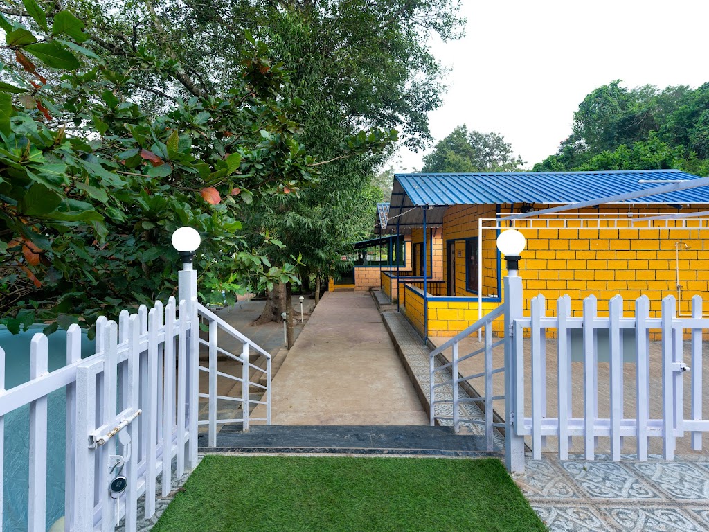 Dandeli Riverwood Residency