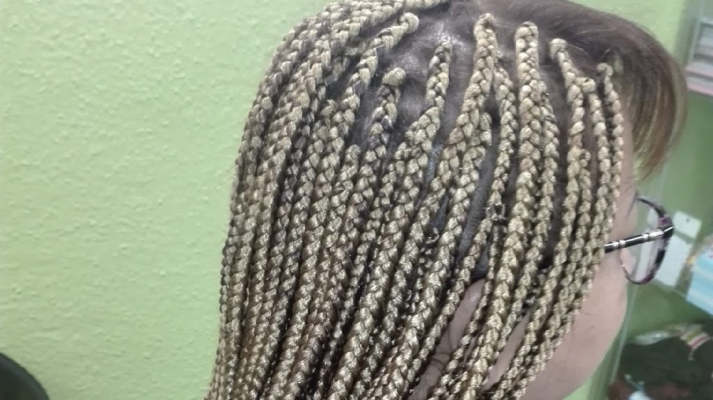 Peluqueria Afro Latino Aicha