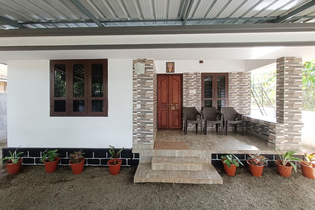 Poonkavanam Guest House