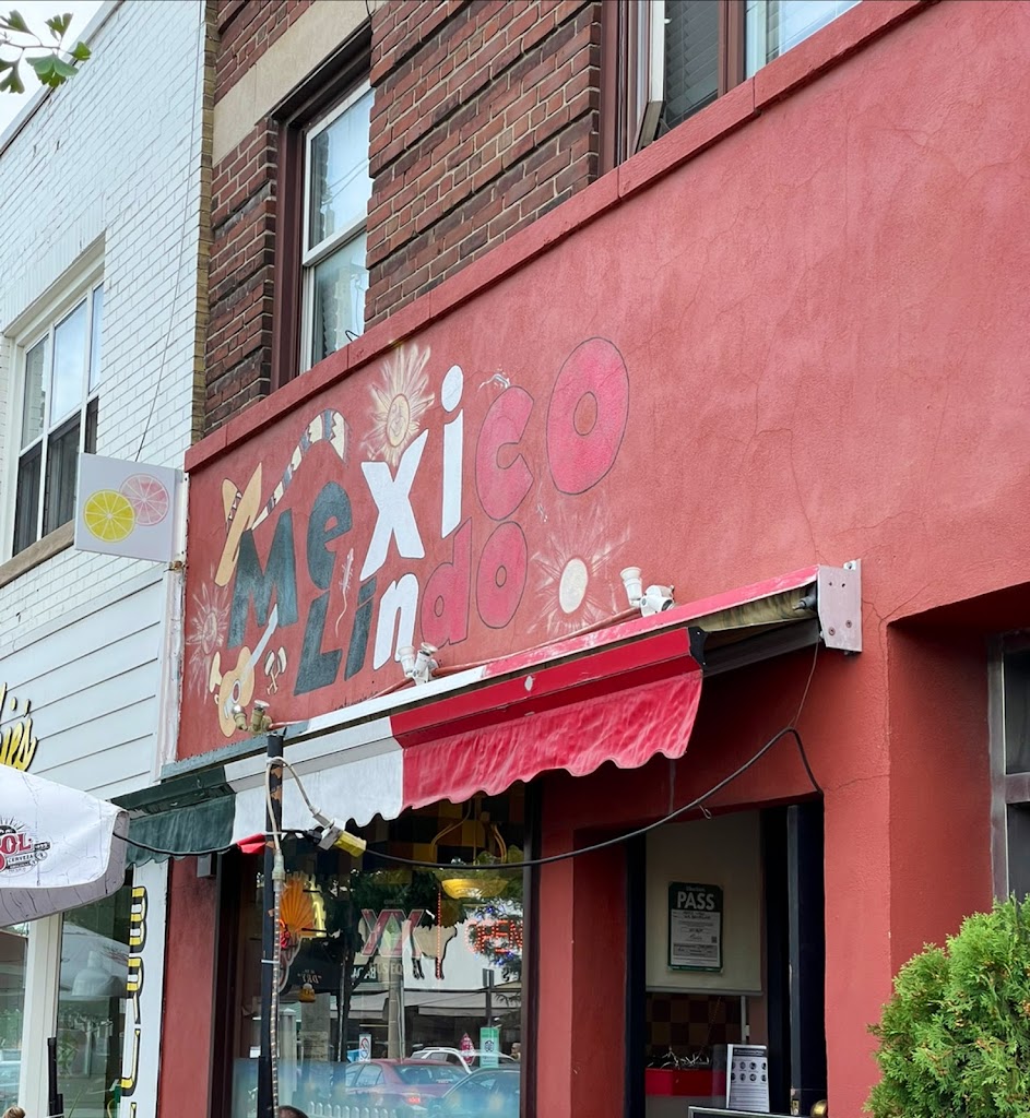 Mexico Lindo in Toronto