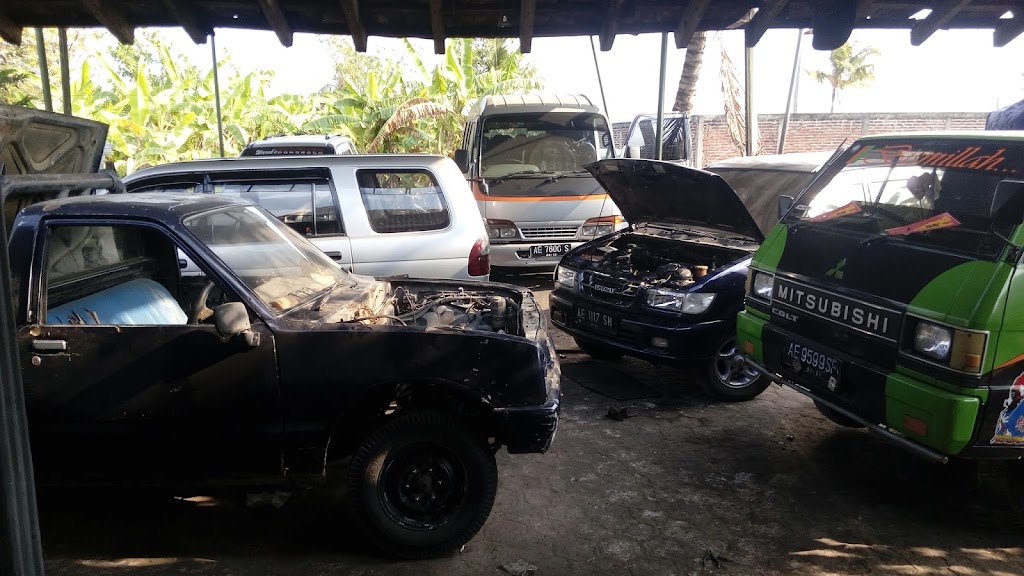 Bengkel Mobil Pak Gareng