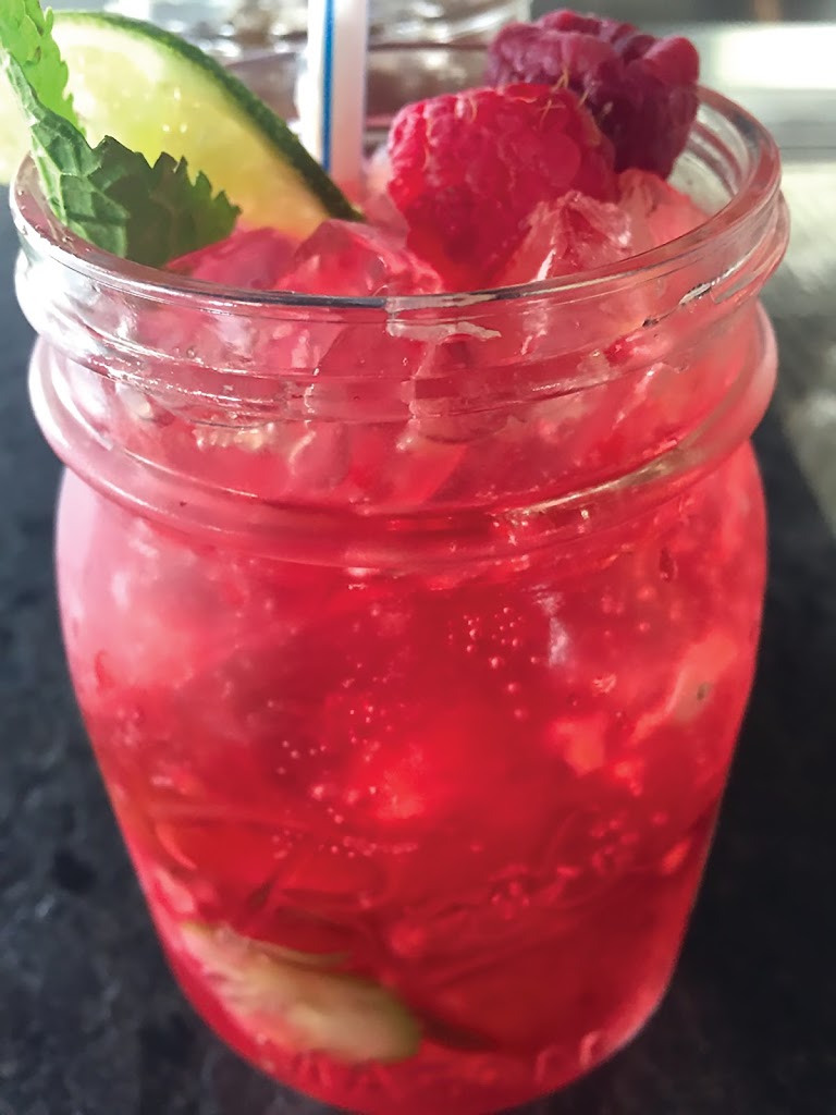  Studio 1212 Cafe & Wine Bar