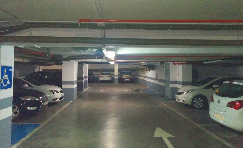 Amare Parking Marbella — Del propietario