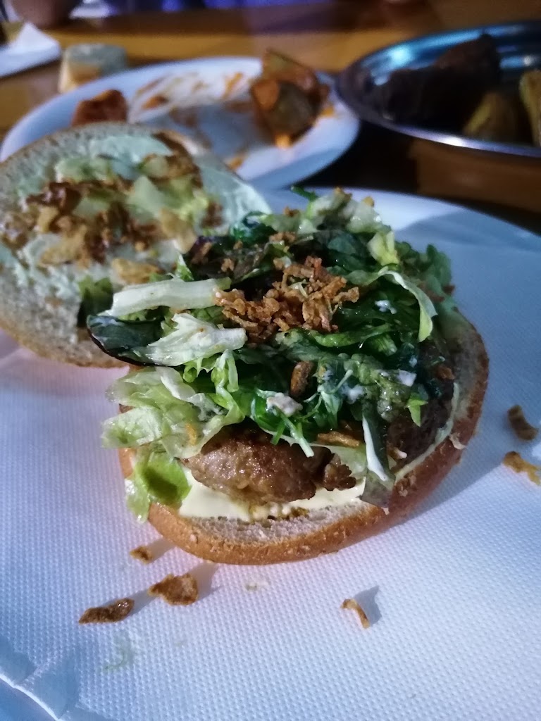 CAL VERA — Comida y bebida