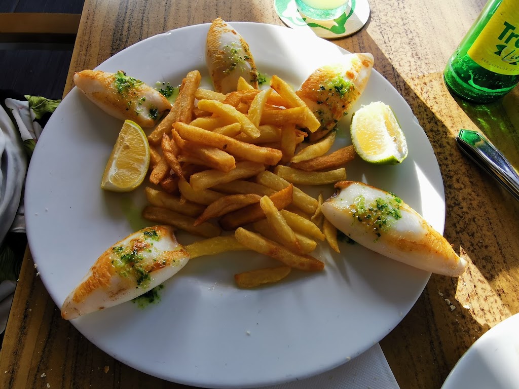 Cafeteria Muelle Sofia — Comida y bebida