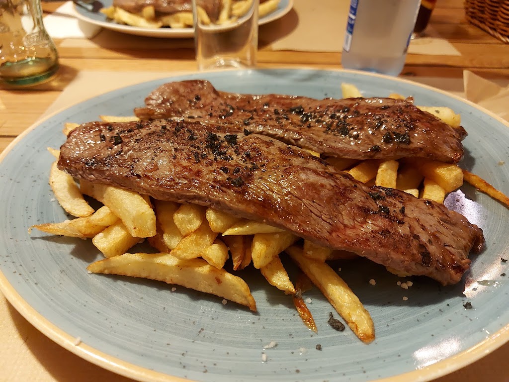 Taberna Gastronomica Cornelius — Comida y bebida