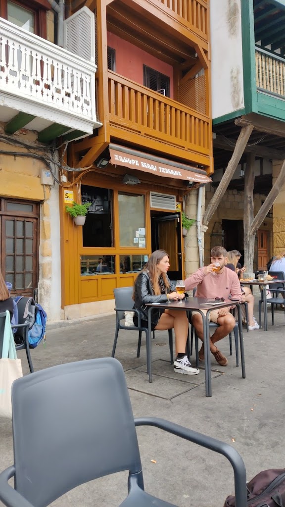 MARIA CARMEN MUGUIRA GUERRICAGOITIA