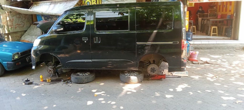 Bengkel Mobil Lilik