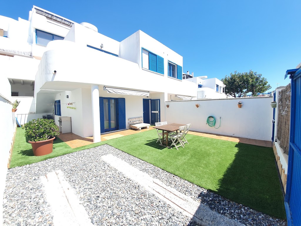 Tarifa Cozy House - GARDEN | BEACH | PARKING | PETS | WIFI