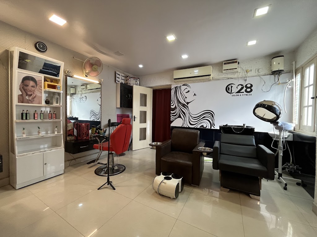 C28 Salon N Fitness Aliganj