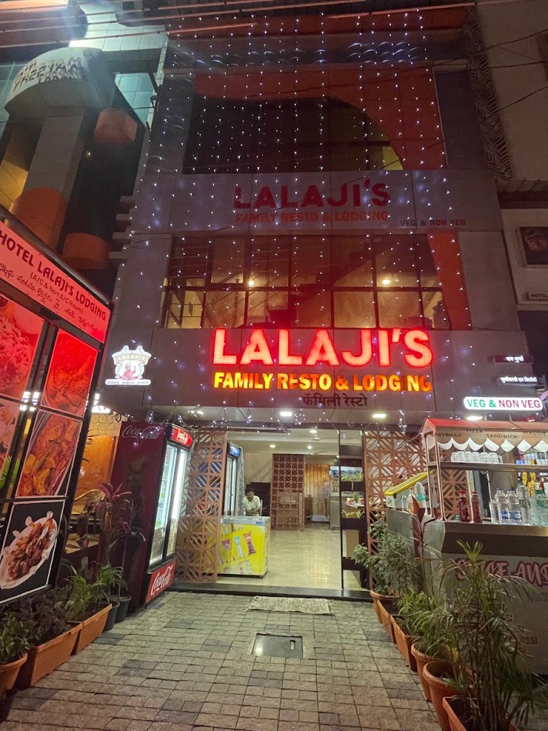 Lalaji S Family Resto Lodging