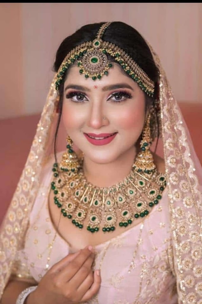 New Look Hair Salon Makeup Studio Academy Best Beauty Parlour In Amethi