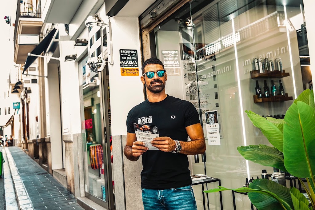 La Republica del Barbero — Del propietario