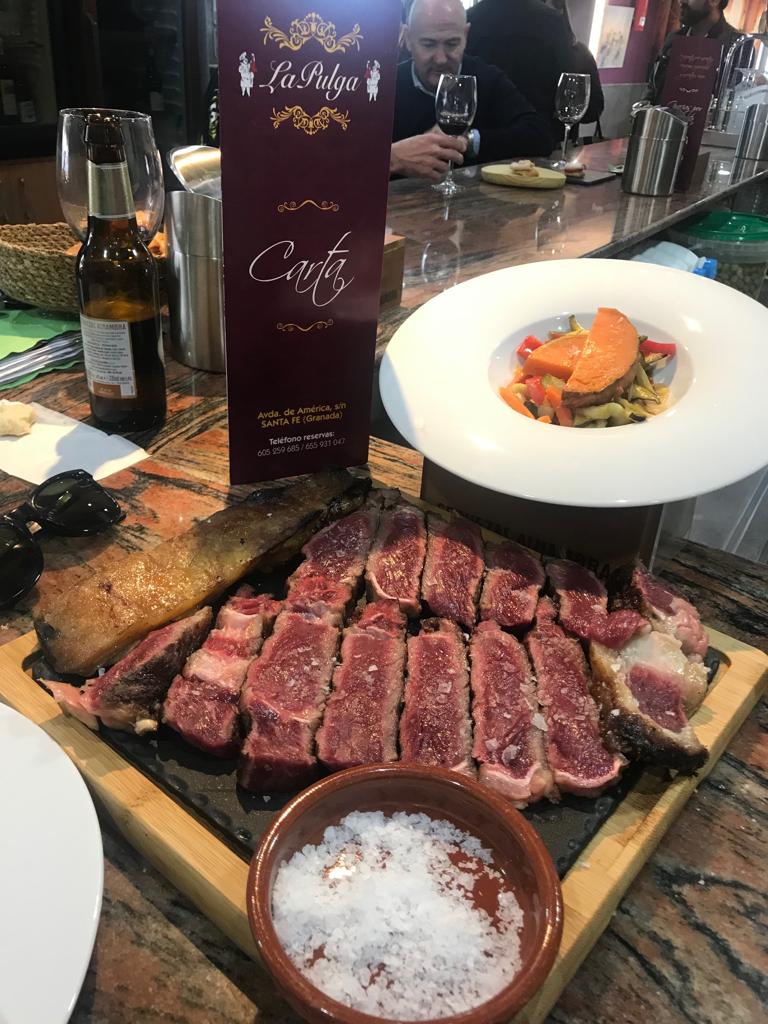 Restaurante La Pulga — Comida y bebida