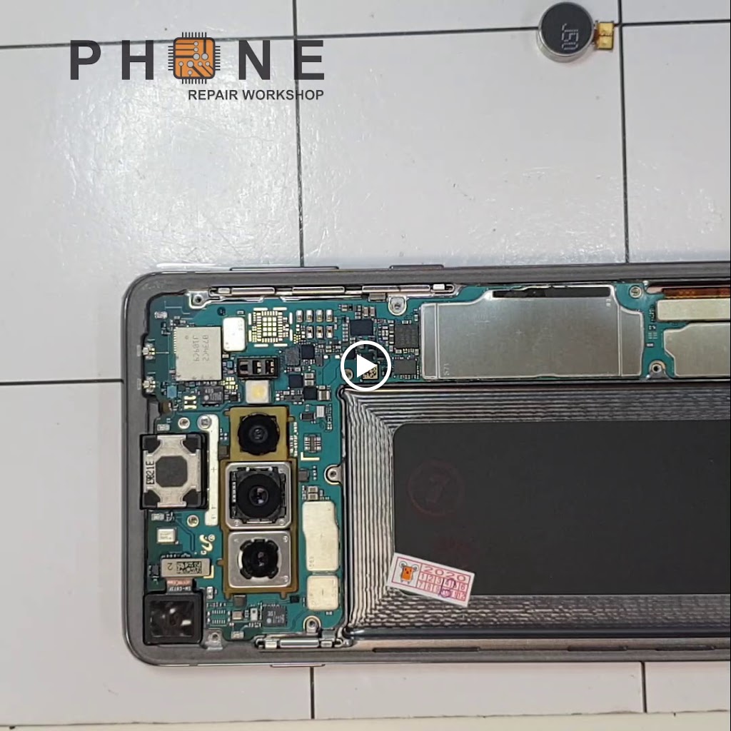 Phone Repair Workshop Carrefour — Videos
