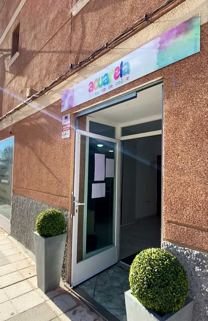 Academia Acuarela — Del propietario