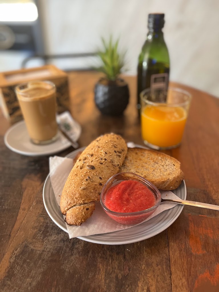 Trastienda Cafe Petunias — Cafe