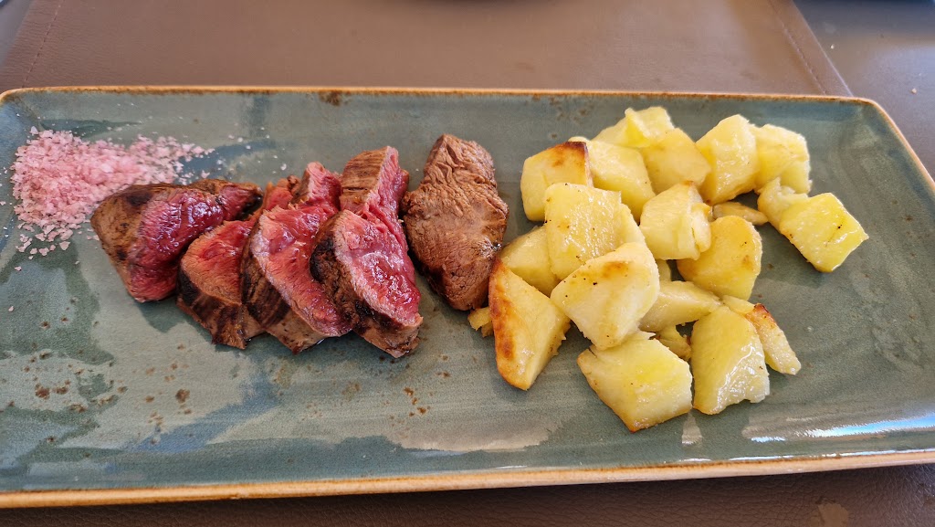 Restaurante Sal Y Almagre — Comida y bebida