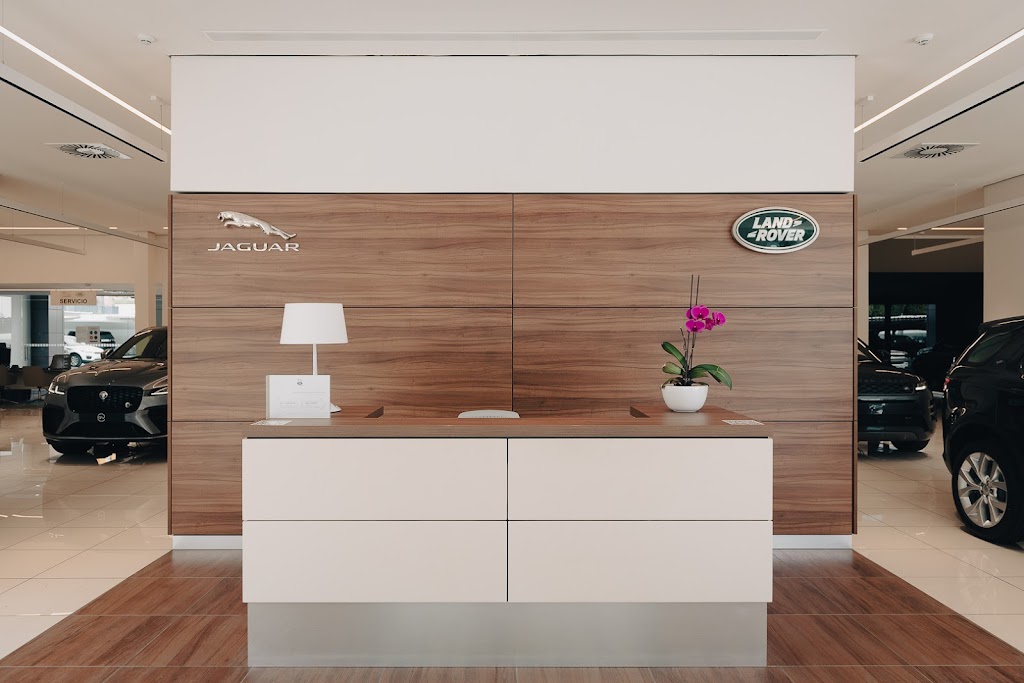 Taller Oficial Jaguar C. de Salamanca (Marbella)