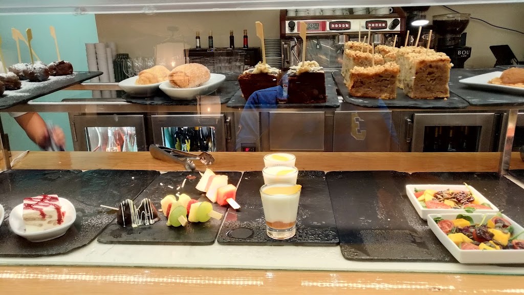 Calau — Comida y bebida