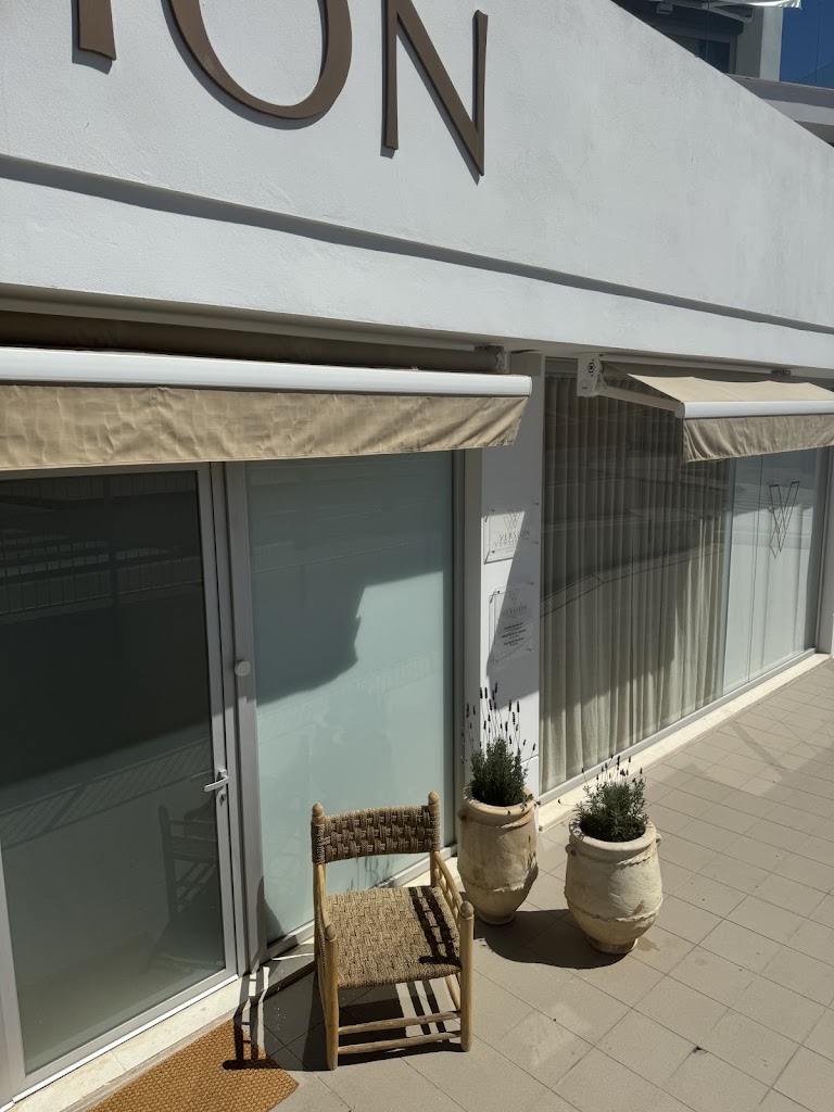 Clinica Version - Clinica de Medicina Estetica — Exterior