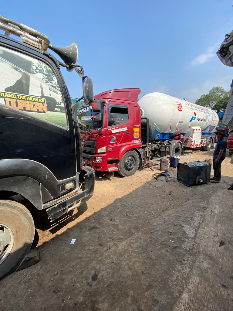 Bengkel Per Baraya Subah