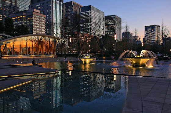 和田倉噴水公園 景點