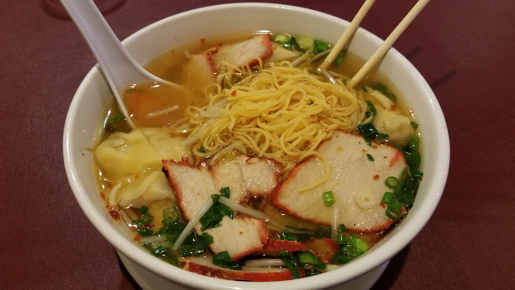 Tong's Thai Restaurant And Sushi Bar