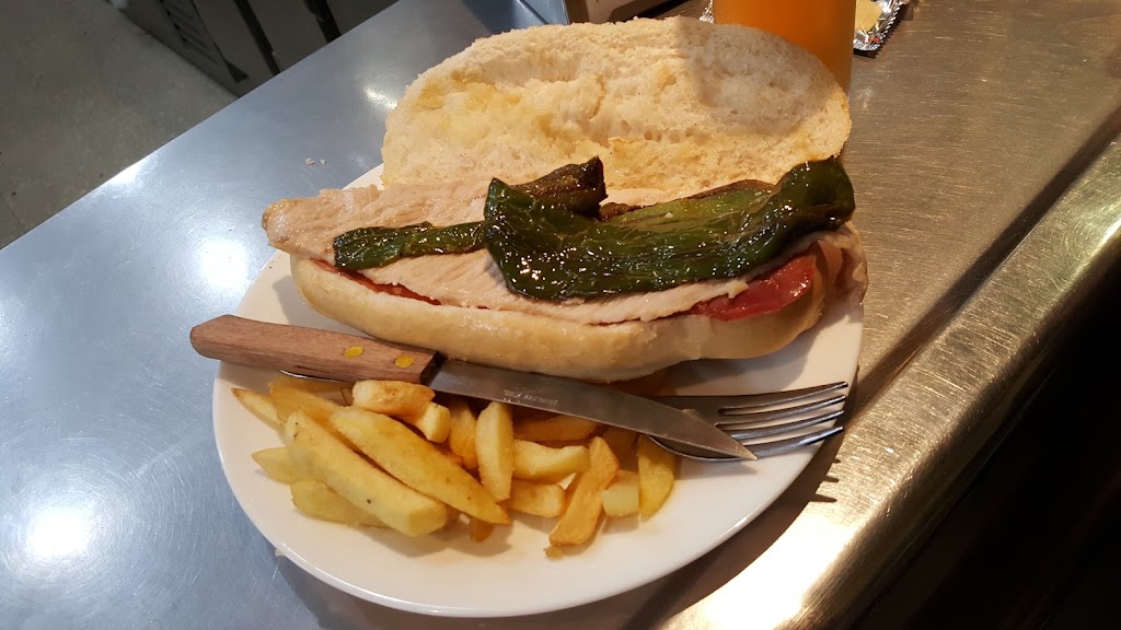 Bar Jacinto — Comida y bebida