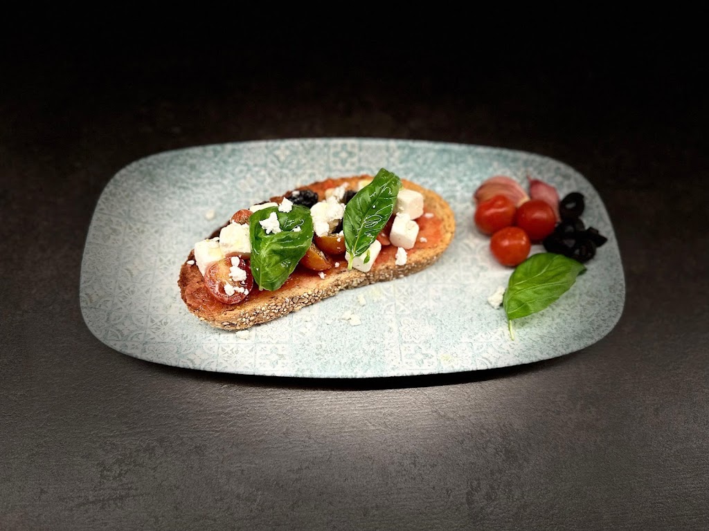 Bistro Can Guixe — Comida y bebida