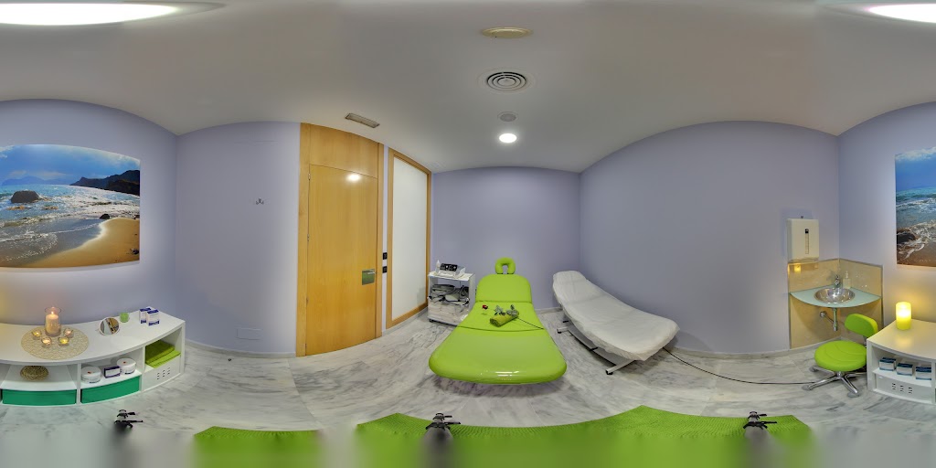 Clinica Diaz Caparros Audicion y Medicina Estetica — Street View y 360deg