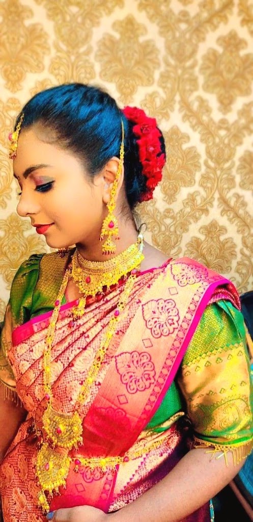 Spintop Ladies And Gents Beauty Parlour