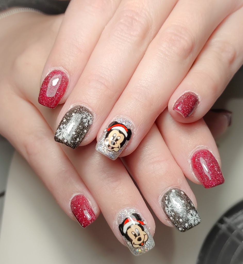 Iolanda Robles | Salao de Estetica | Nails and Lashes — Del propietario