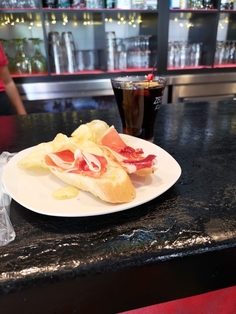 Pura Vida Gastrobar — Bar