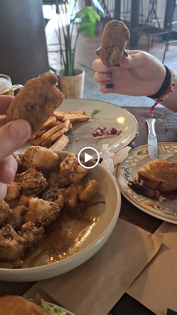 Bar Pacos — Videos