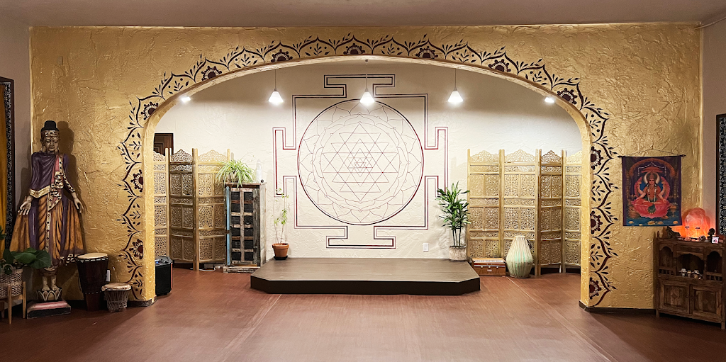  Yogalution Movement & Wellness