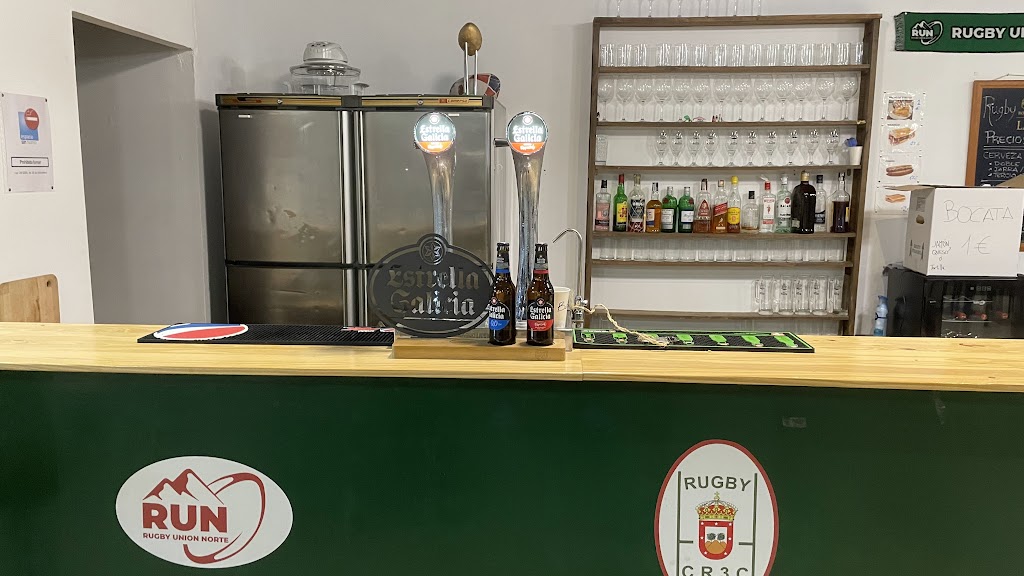 Sede social del Club de Rugby Tres Cantos — Ambiente