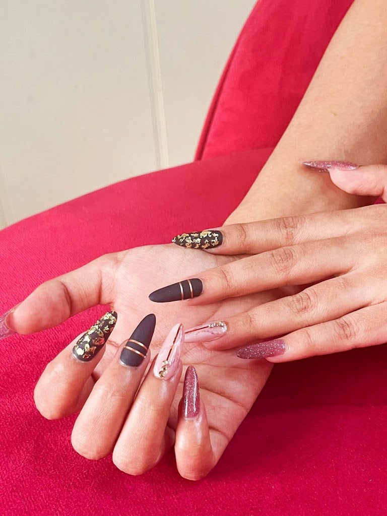 Glossy Nails Academy Best Nail Art Eyelashes Extension Salon In Rajouri Garden