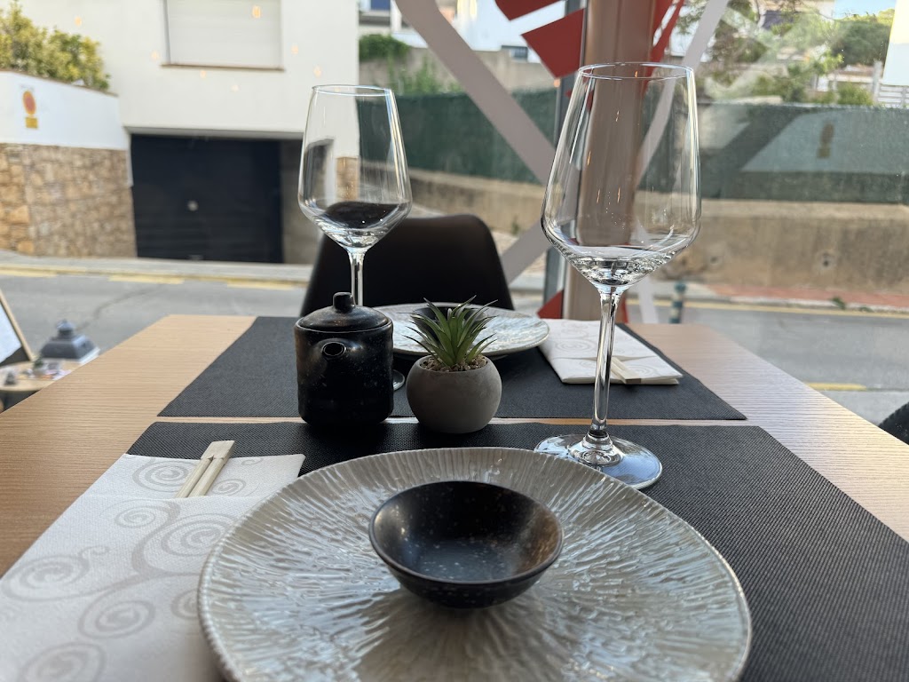 IMAKO SUSHI & (TAKE AWAY )