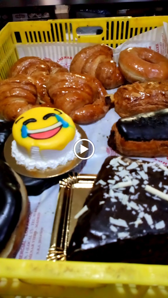 Bar cafeteria El REAL — Videos