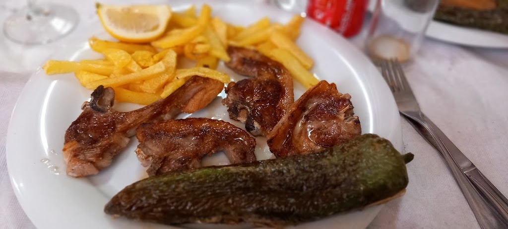 Cafeteria Bar Florencia. — Comida y bebida