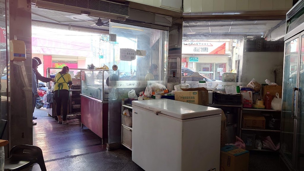 甲嘴王 善化店 的照片