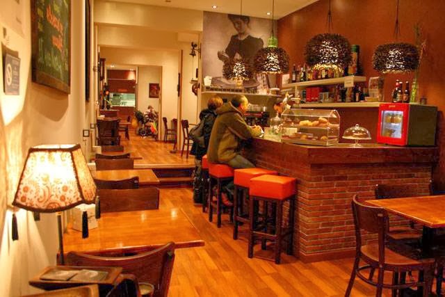 El Doll Breto — Ambiente