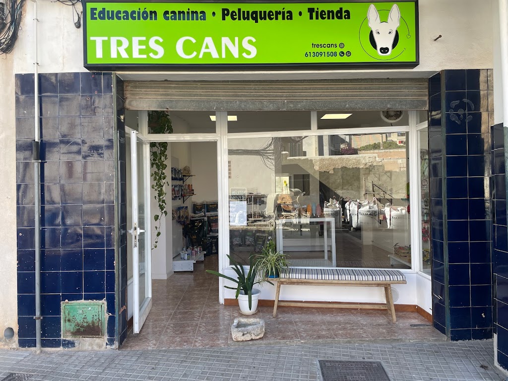 Tres Cans