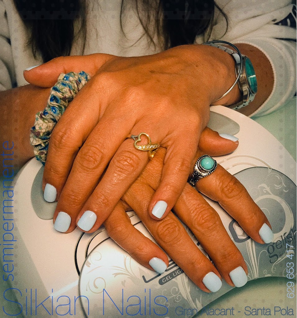Unas de porcelana Silkian Nails en Gran Alacant-Santa Pola — Del propietario