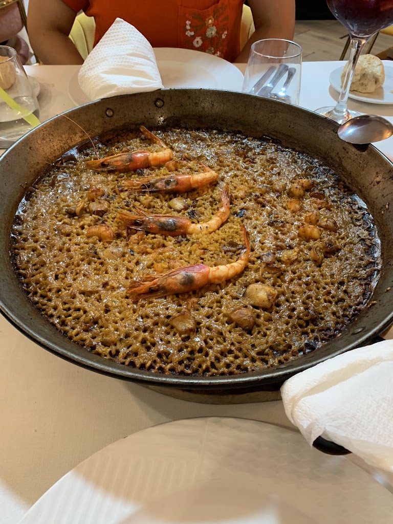 El Almirez Restaurante — Paella