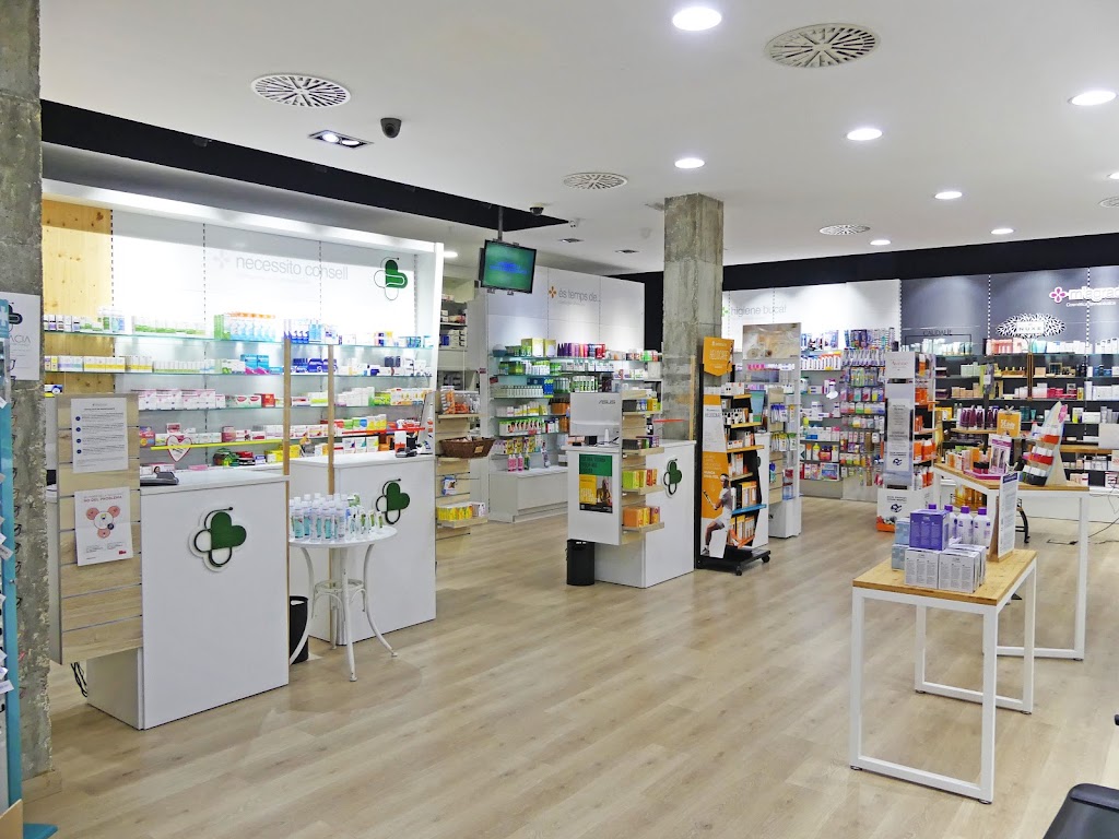 Farmacia Tomas Lloret Plancha — Del propietario