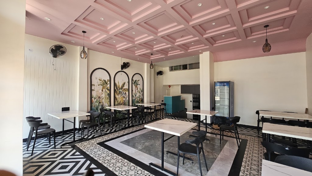 Petals Cafe And Restaurant