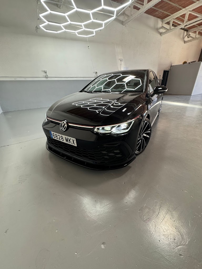 TMY Cars — Interior